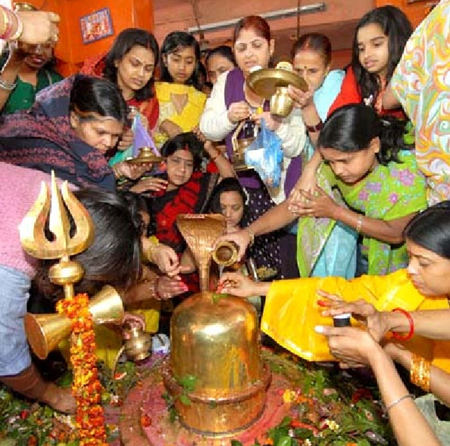 Shivaratri Puja procedure, Maha Shivratri Pujan Vidhi is given here. How to do ... maha shivaratri pooja vidhanam and upavasam in telugu